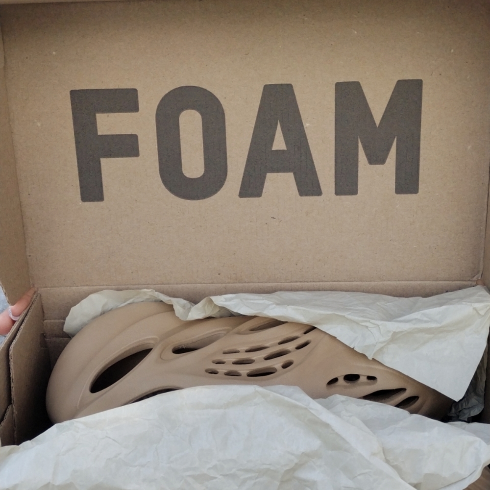 Foam runner Yeezy